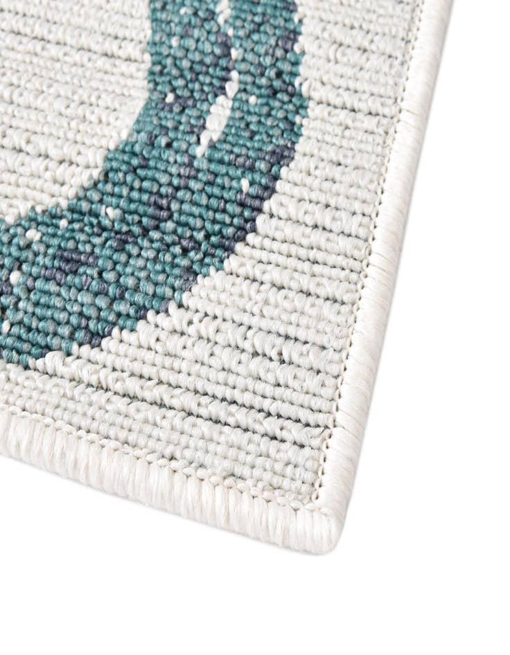 Detail image of 9' x 12' Easy-Clean Coastal Indoor / Outdoor Rug