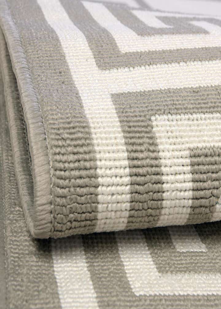 9' x 12' Easy-Clean Coastal Indoor / Outdoor Rug