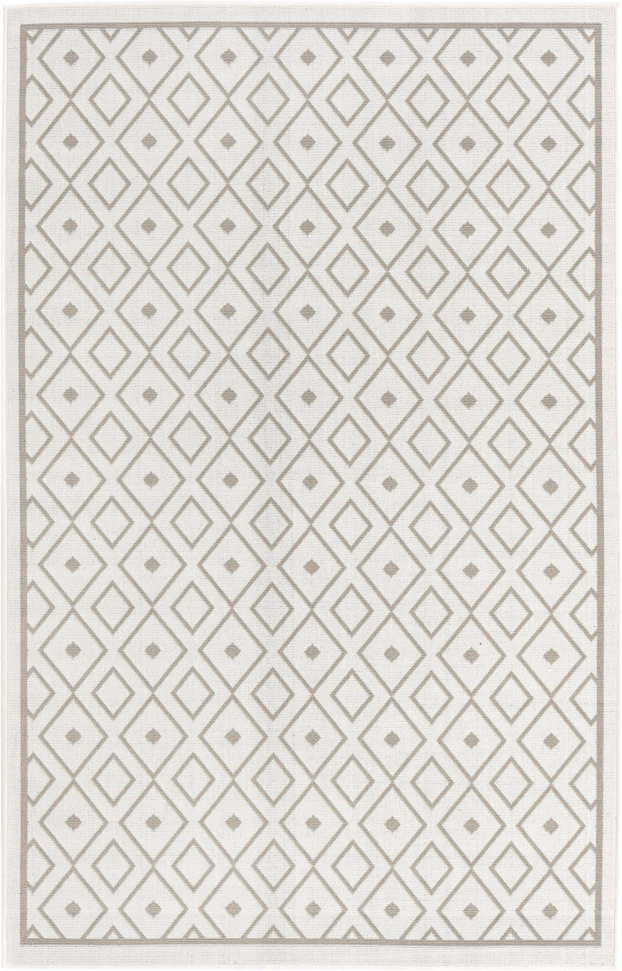 5' 3 x 8' Easy-Clean Lattice Indoor / Outdoor Rug
