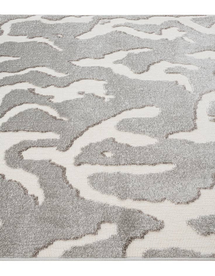Detail image of 5' 3 x 7' 9 Easy-Clean Modern Indoor / Outdoor Rug