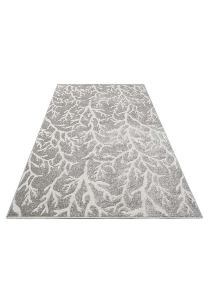 5' 3 x 7' 8 Easy-Clean Modern Indoor / Outdoor Rug