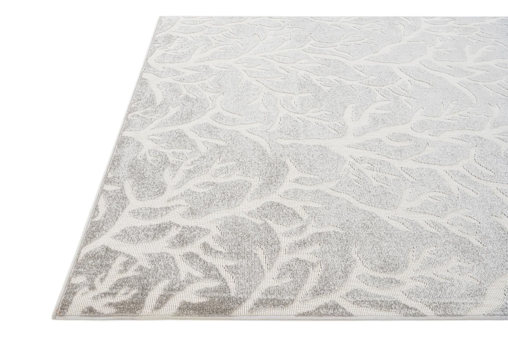5' 3 x 7' 8 Easy-Clean Modern Indoor / Outdoor Rug
