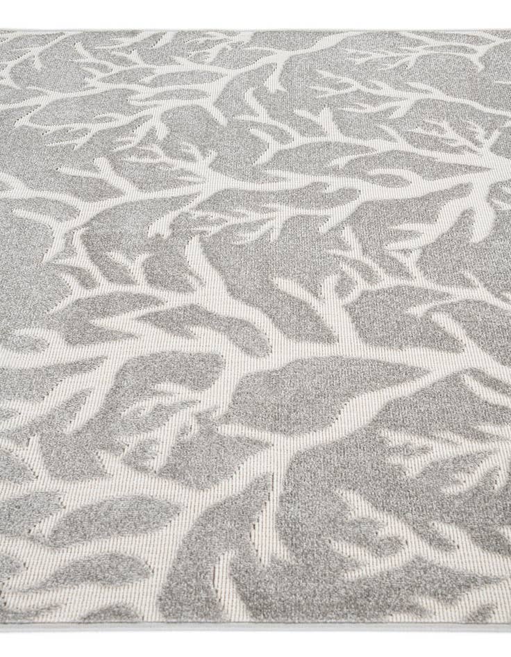 Detail image of 5' 3 x 7' 8 Easy-Clean Modern Indoor / Outdoor Rug