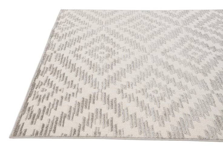 Detail image of 5' 3 x 7' 8 Easy-Clean Modern Indoor / Outdoor Rug