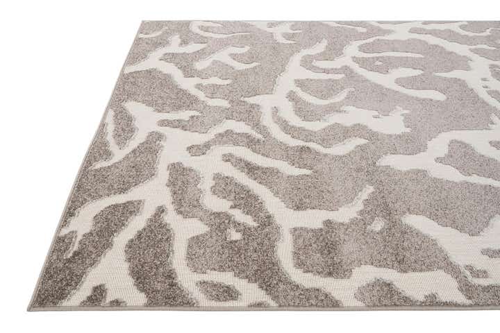 5' 3 x 7' 8 Easy-Clean Modern Indoor / Outdoor Rug