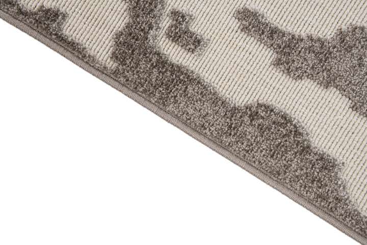 5' 3 x 7' 8 Easy-Clean Modern Indoor / Outdoor Rug