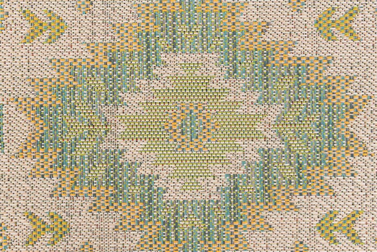 Detail image of 5' x 7' 3 Easy-Clean Modern Indoor / Outdoor Rug