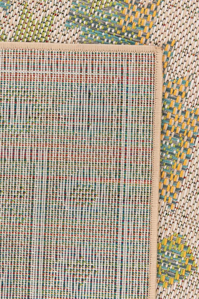 5' x 7' 3 Easy-Clean Modern Indoor / Outdoor Rug