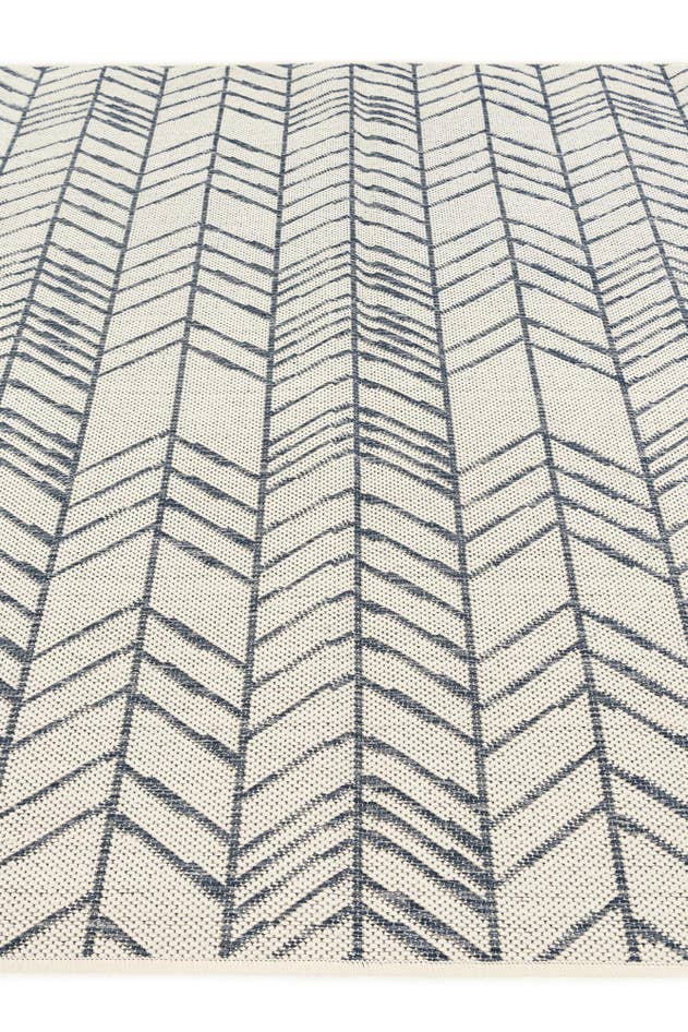 Detail image of 5' 2 x 7' 7 Easy-Clean Modern Indoor / Outdoor Rug
