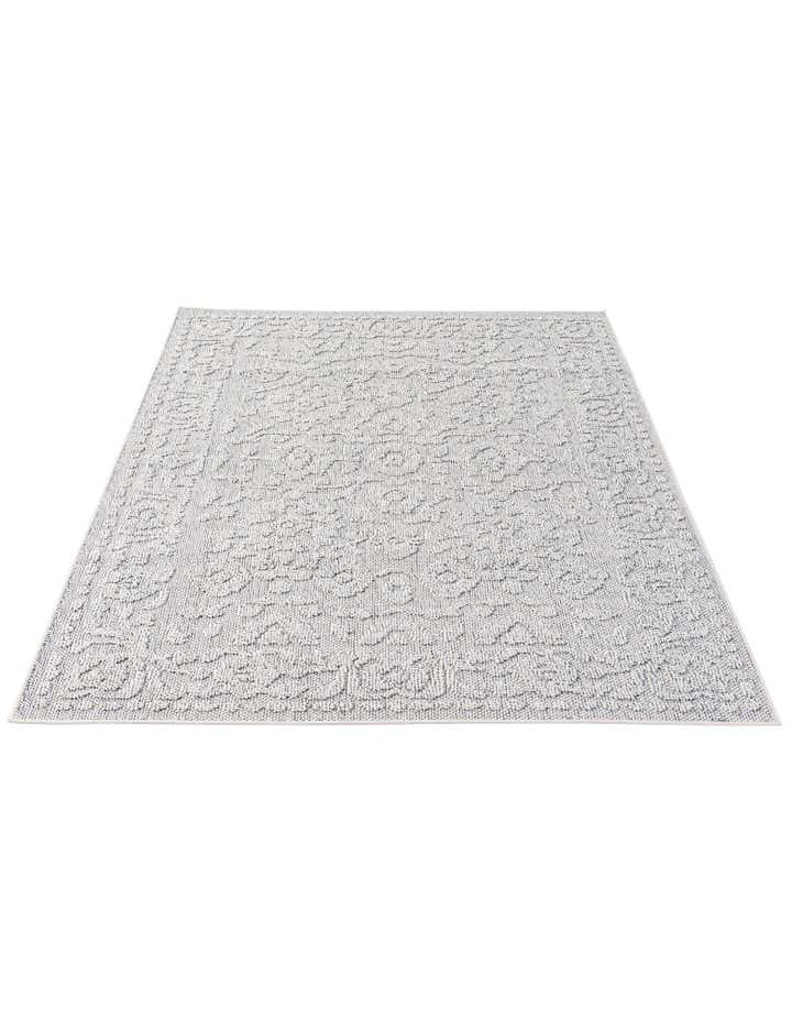5' 2 x 7' 9 Easy-Clean Modern Indoor / Outdoor Rug