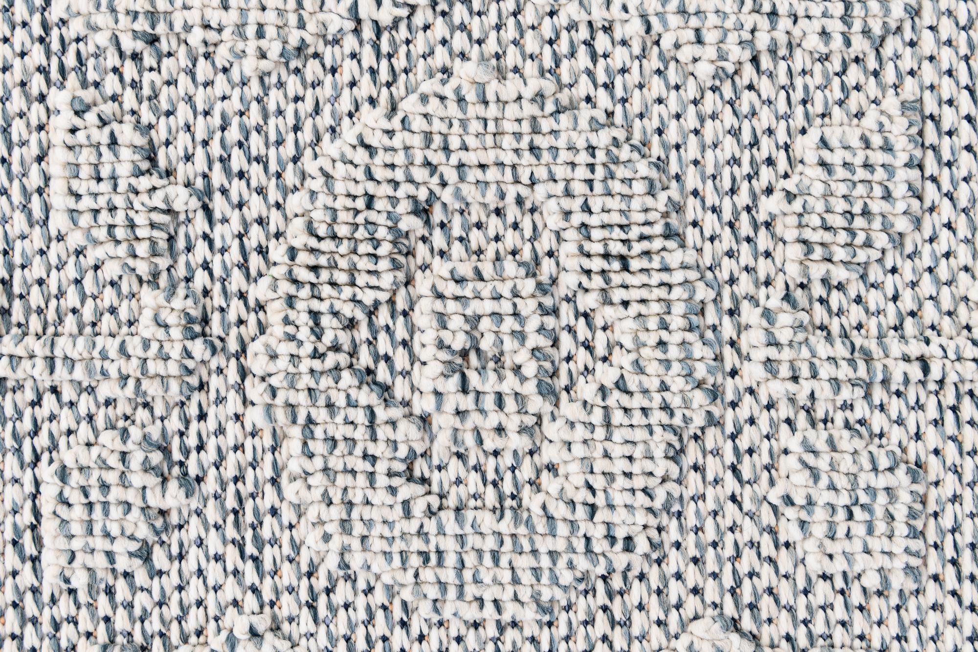 5' 2 x 7' 9 Easy-Clean Modern Indoor / Outdoor Rug