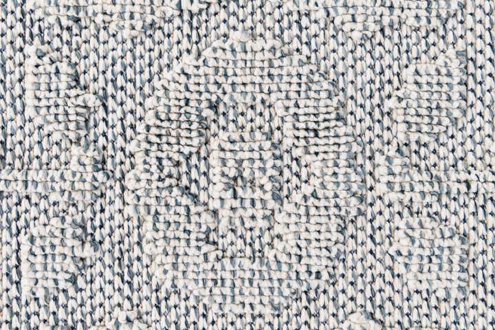 5' 2 x 7' 9 Easy-Clean Modern Indoor / Outdoor Rug