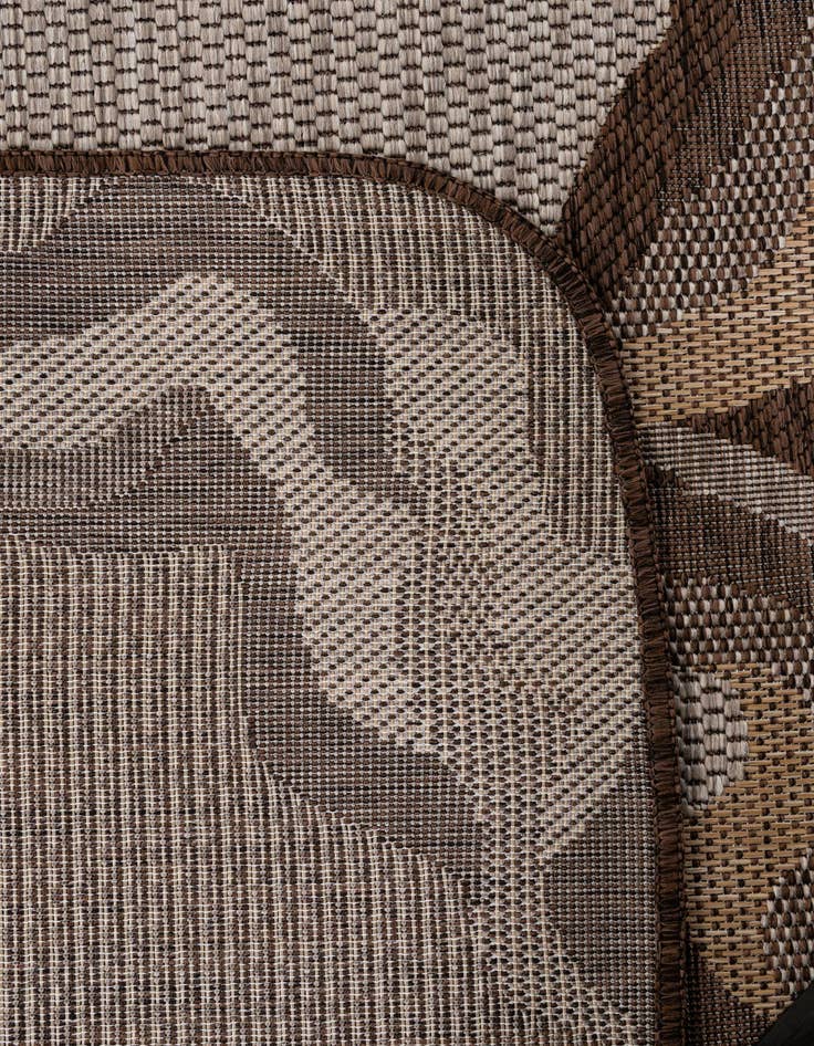 Detail image of 5' x 7' 4  Washable Modern Indoor / Outdoor Rug