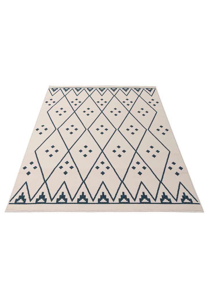 5' 2 x 7' 9 Easy-Clean Modern Indoor / Outdoor Rug