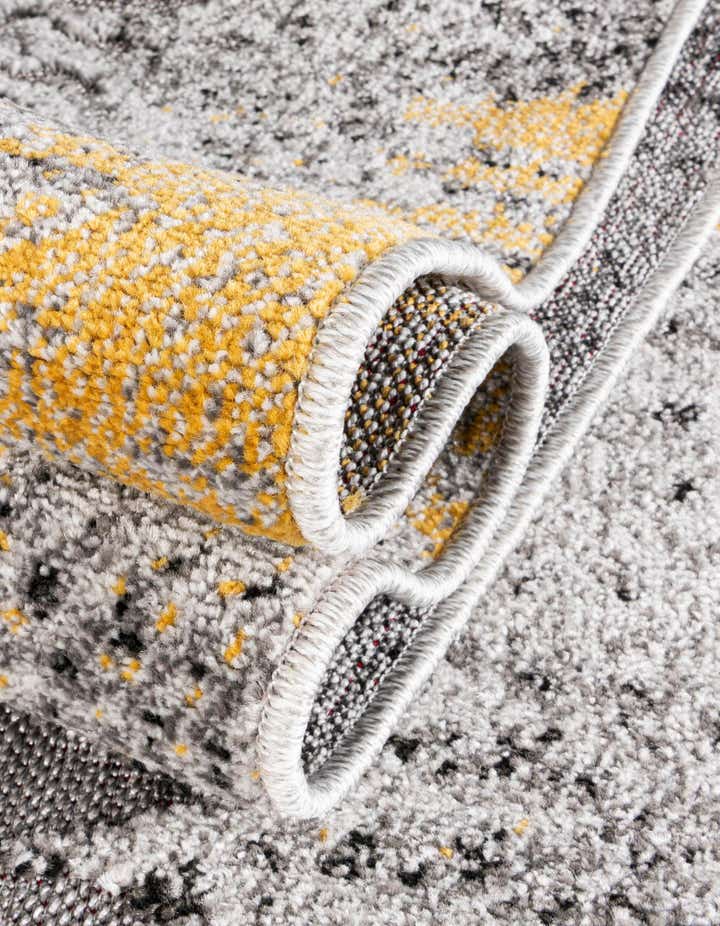 5' x 8' Easy-Clean Modern Indoor / Outdoor Rug