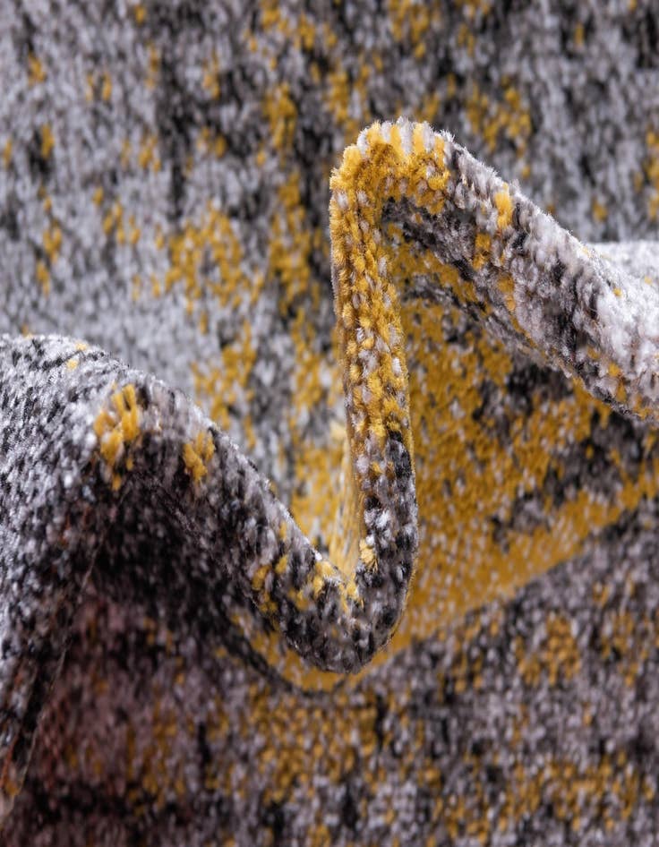 Detail image of 4' x 6'  Washable Modern Indoor / Outdoor Rug