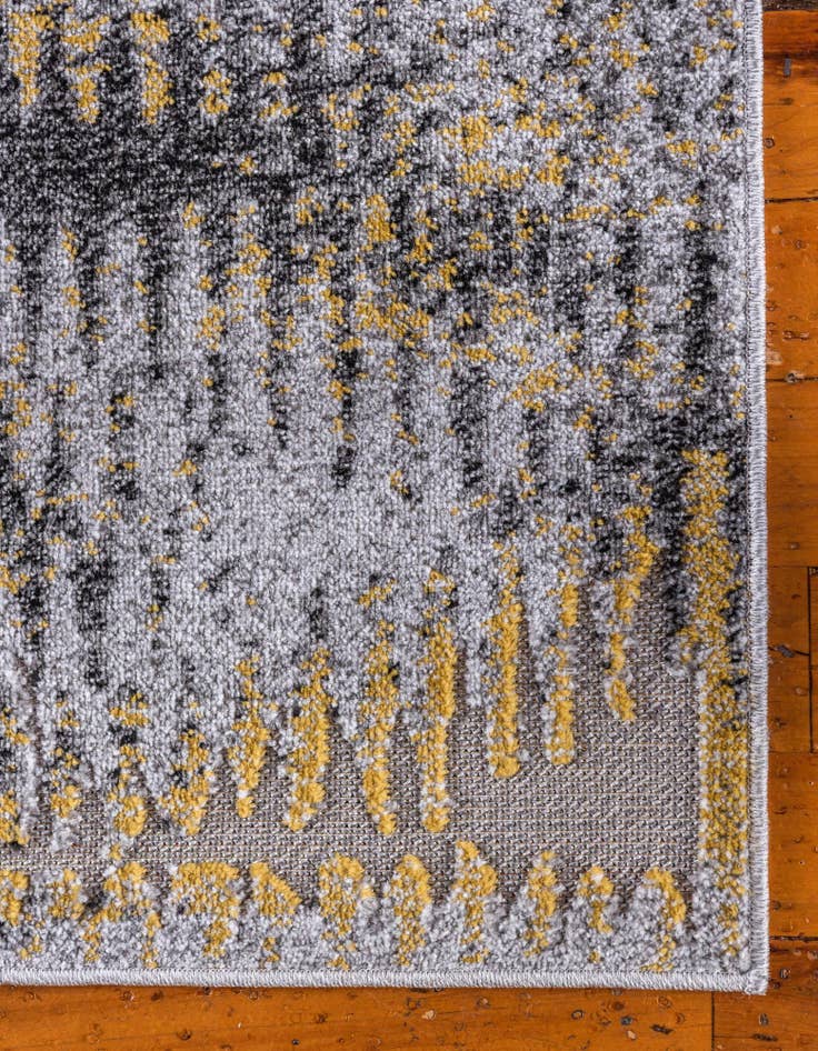 Detail image of 4' x 6'  Washable Modern Indoor / Outdoor Rug