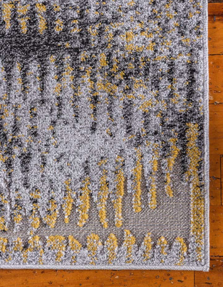 5' x 8' Easy-Clean Modern Indoor / Outdoor Rug