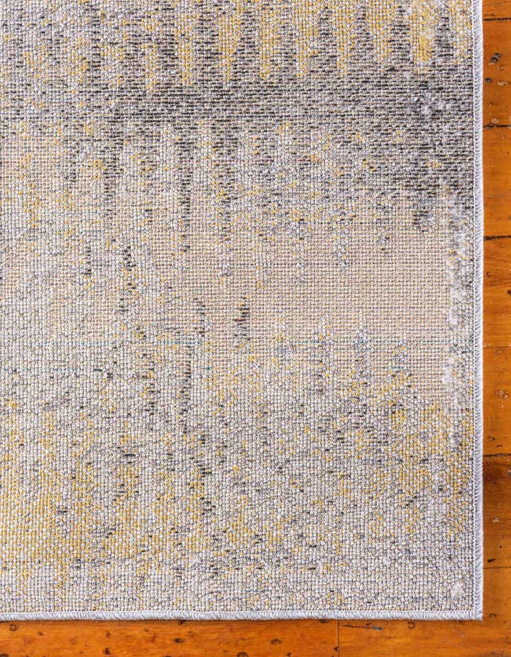 5' x 8' Easy-Clean Modern Indoor / Outdoor Rug