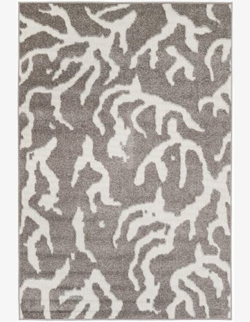 5' 3 x 7' 8 Easy-Clean Modern Indoor / Outdoor Rug