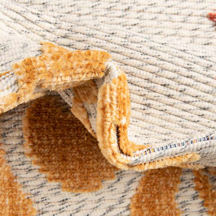 5' x 7' 7 Easy-Clean Indoor / Outdoor Rug