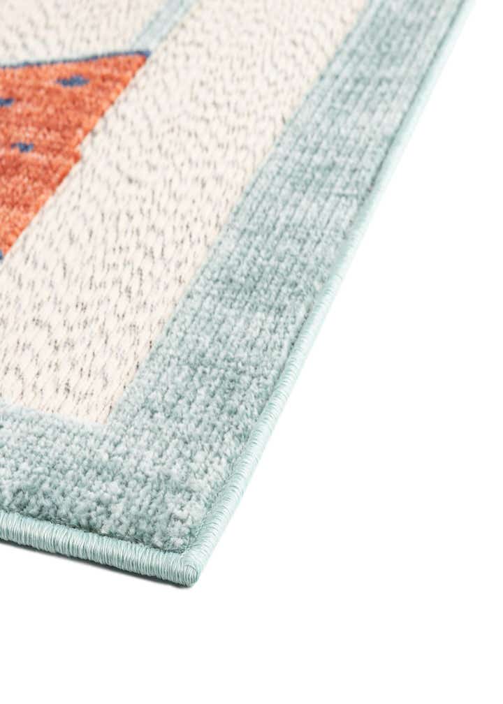 5' x 7' 7 Easy-Clean Indoor / Outdoor Rug