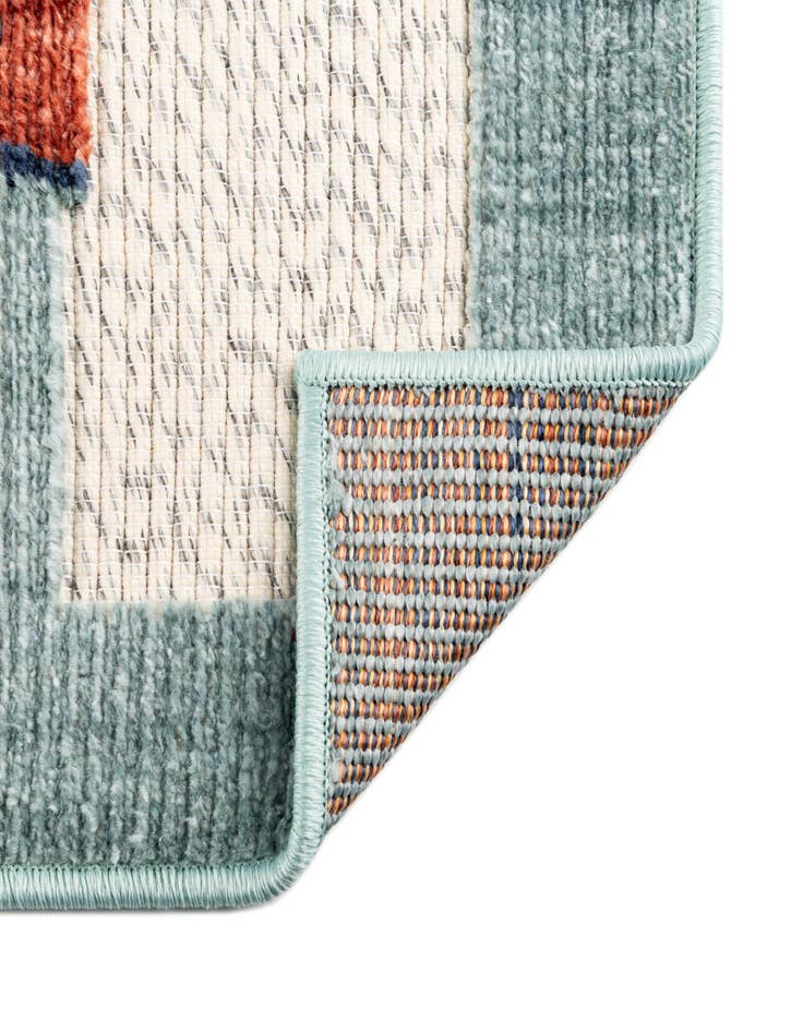 Detail image of 5' x 7' 7  Washable  Indoor / Outdoor Rug