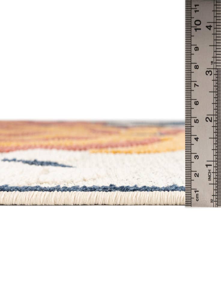 Detail image of 5' x 7' 7  Washable  Indoor / Outdoor Rug