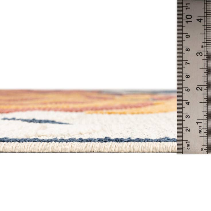 Detail image of 5' x 7' 7 Easy-Clean Indoor / Outdoor Rug