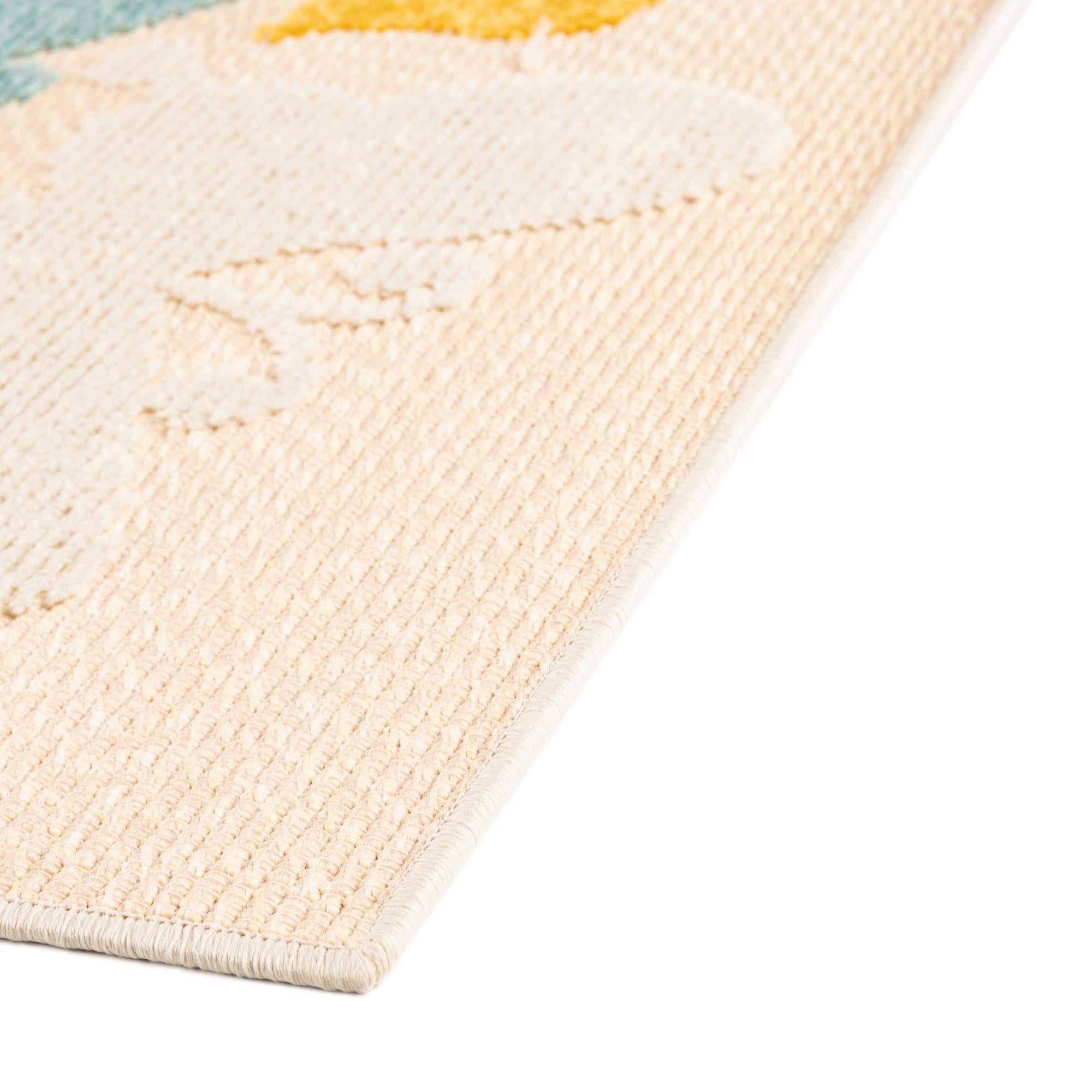5' 3 x 7' 7 Easy-Clean Indoor / Outdoor Rug