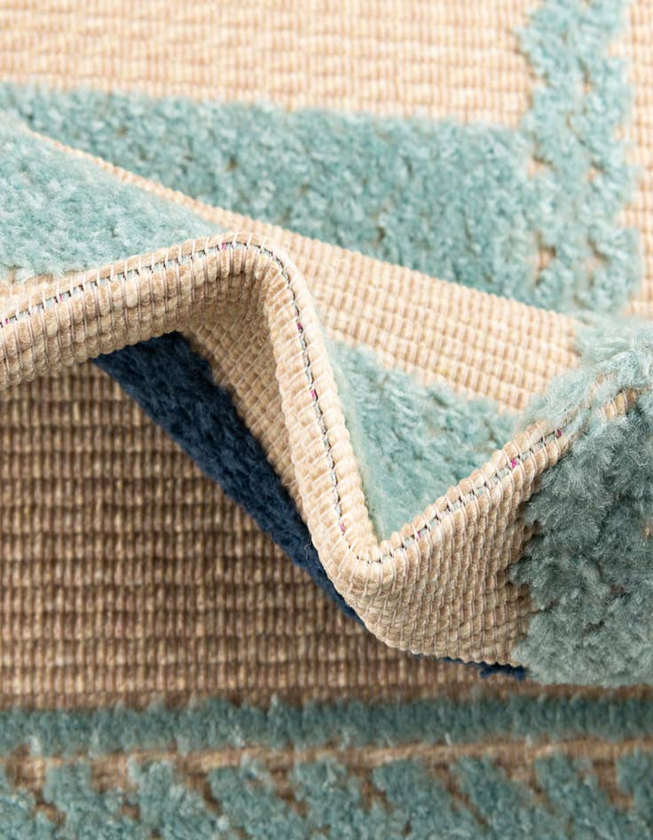 Detail image of 5' 3 x 7' 7 Washable Indoor / Outdoor Rug