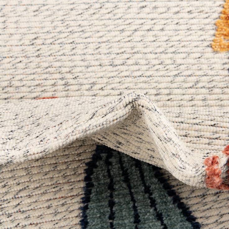 Detail image of 5' x 7' 7 Easy-Clean Indoor / Outdoor Rug