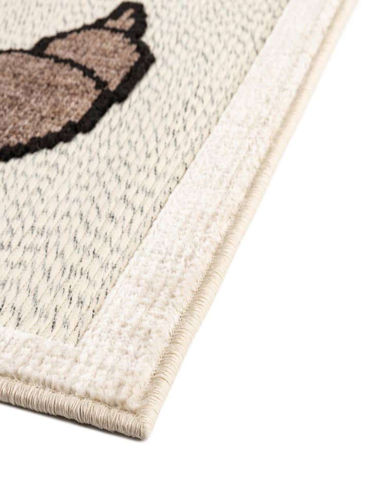 Detail image of 5' x 7' 7 Easy-Clean Indoor / Outdoor Rug