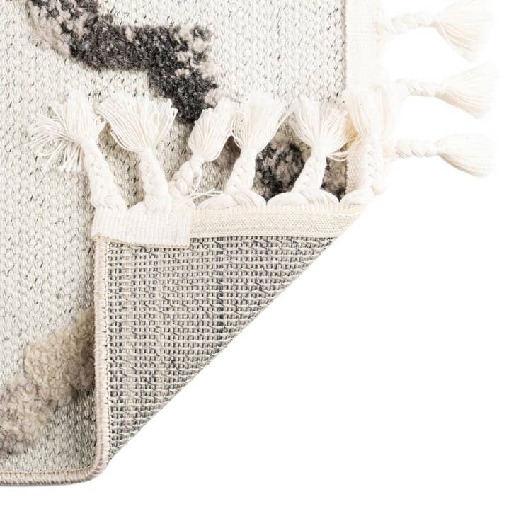 Detail image of 5' 3 x 7' 7 Easy-Clean Indoor / Outdoor Rug