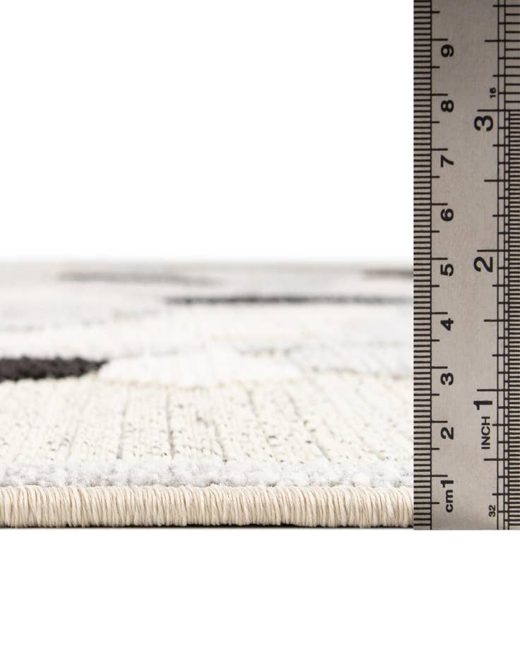 Detail image of 5' 3 x 7' 7  Washable  Indoor / Outdoor Rug