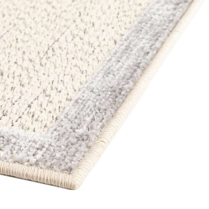 5' 3 x 7' 7 Easy-Clean Indoor / Outdoor Rug