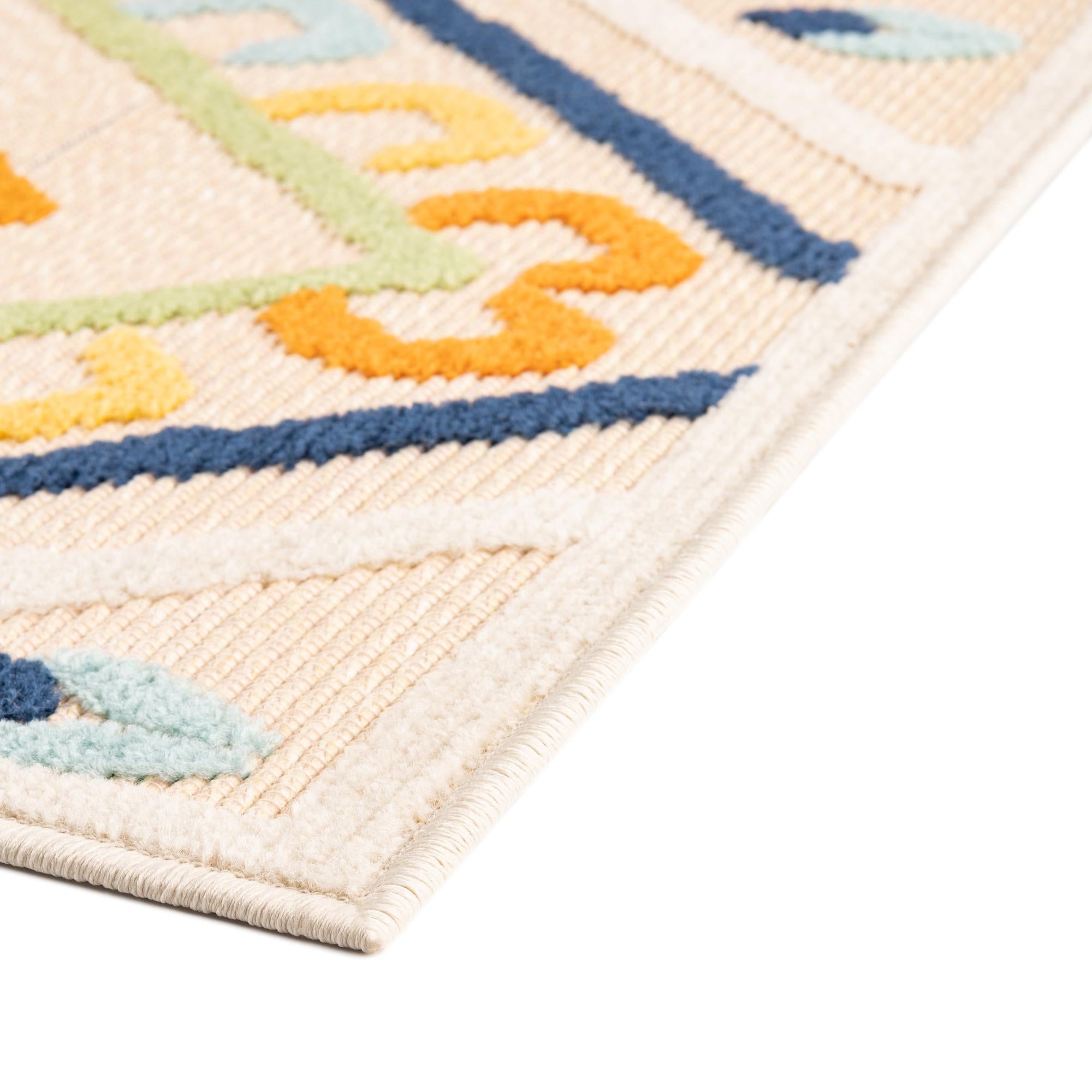 7' 3 x 9' 10 Easy-Clean Indoor / Outdoor Rug