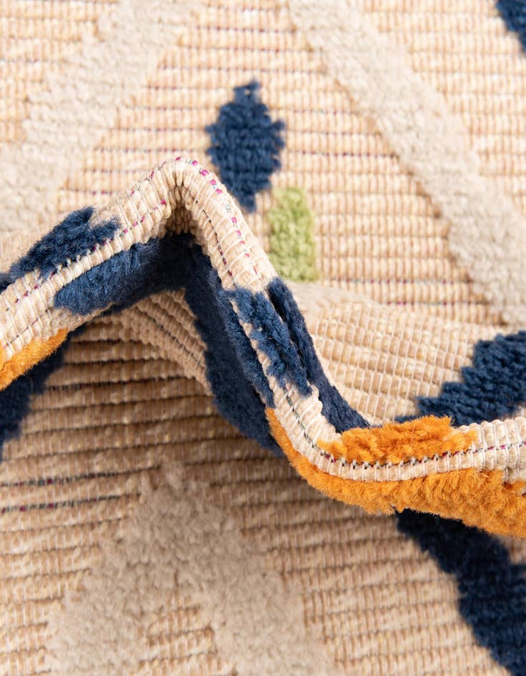 Detail image of 7' 3 x 9' 10  Washable  Indoor / Outdoor Rug