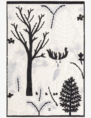 5' 3 x 7' 7 Easy-Clean Indoor / Outdoor Rug