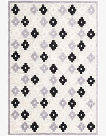 5' x 7' 7 Easy-Clean Indoor / Outdoor Rug