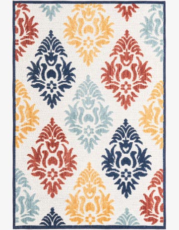 5' x 7' 7 Easy-Clean Indoor / Outdoor Rug