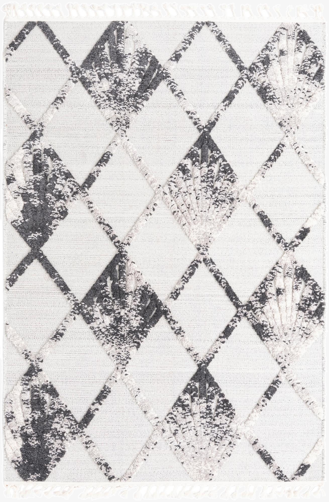 5' 3 x 7' 7  Washable  Indoor / Outdoor Rug