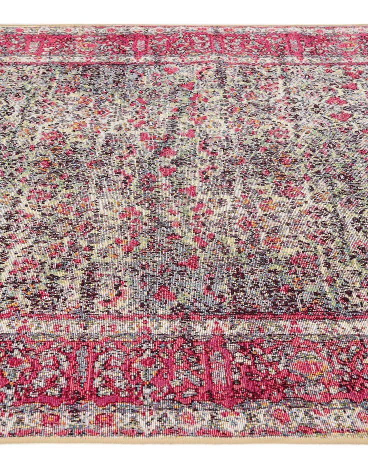 Detail image of 5' 2 x 7' 5  Washable Traditional Indoor / Outdoor Rug