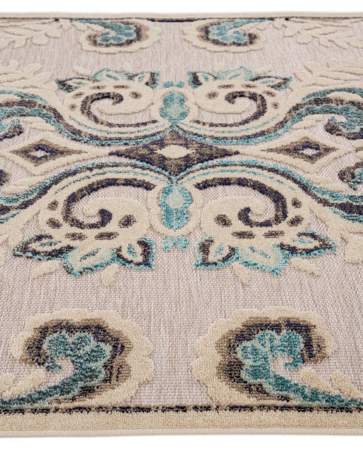 Detail image of 5' x 7' 8 Easy-Clean Traditional Indoor / Outdoor Rug