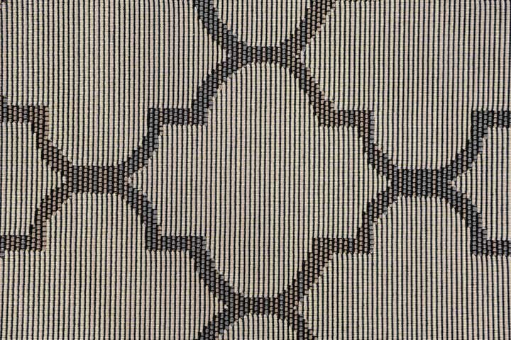 5' 3 x 7' 7 Easy-Clean Trellis Indoor / Outdoor Rug