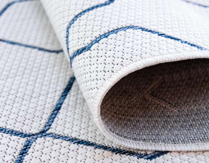 9' x 12' 2 Easy-Clean Trellis Indoor / Outdoor Rug