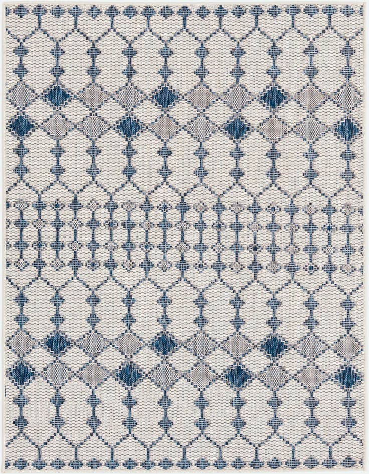 Detail image of 4' x 6' Easy-Clean Trellis Indoor / Outdoor Rug