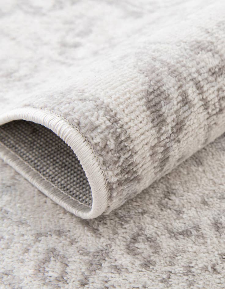 Detail image of 5' 3 x 8' Oxford Rug
