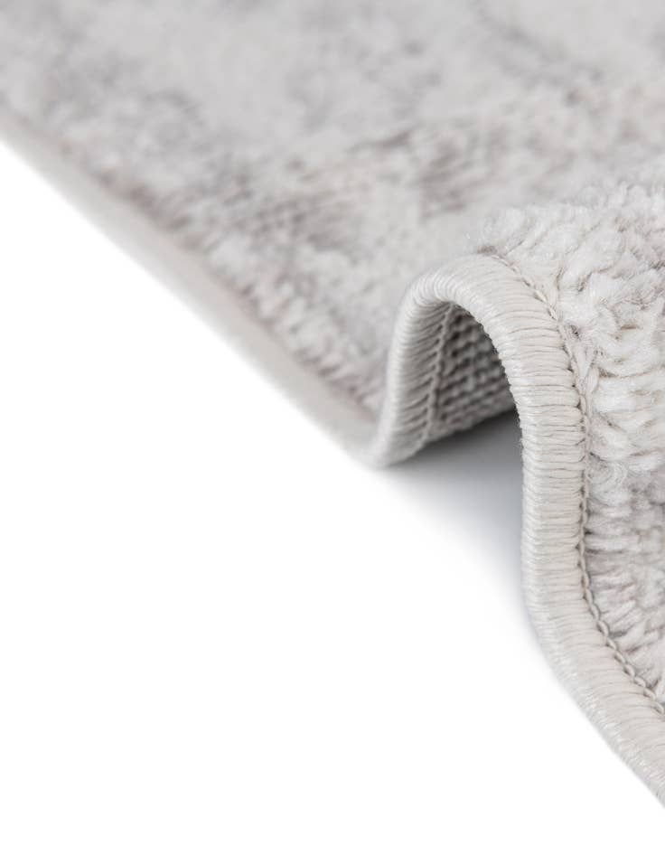 Detail image of 6' x 9' Oxford Rug
