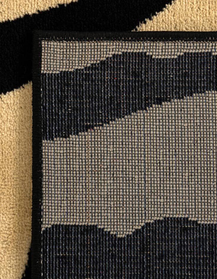 Detail image of 9' x 12' Safari Rug